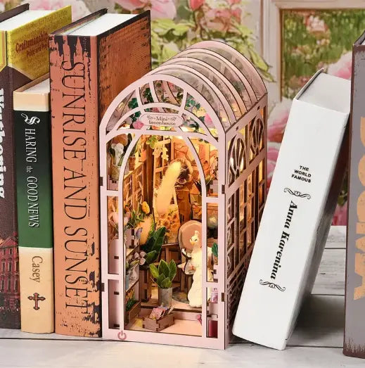 Bookend - Model to assemble