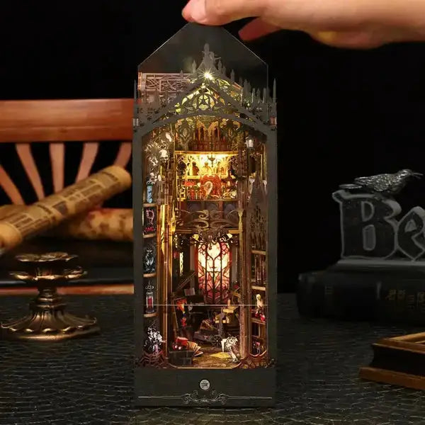 William's Castle DIY Book Nook Kit Model to assemble