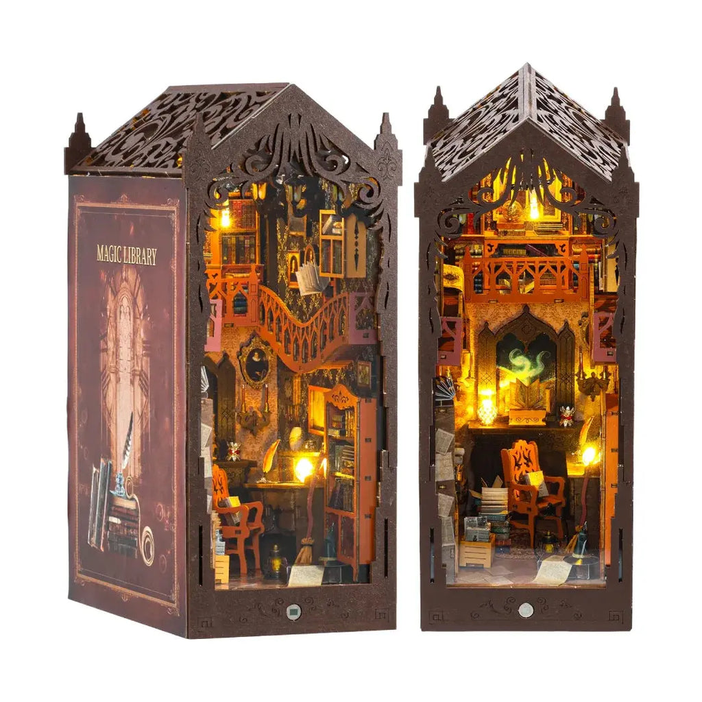 Enchanted Magic Library - Model to assemble