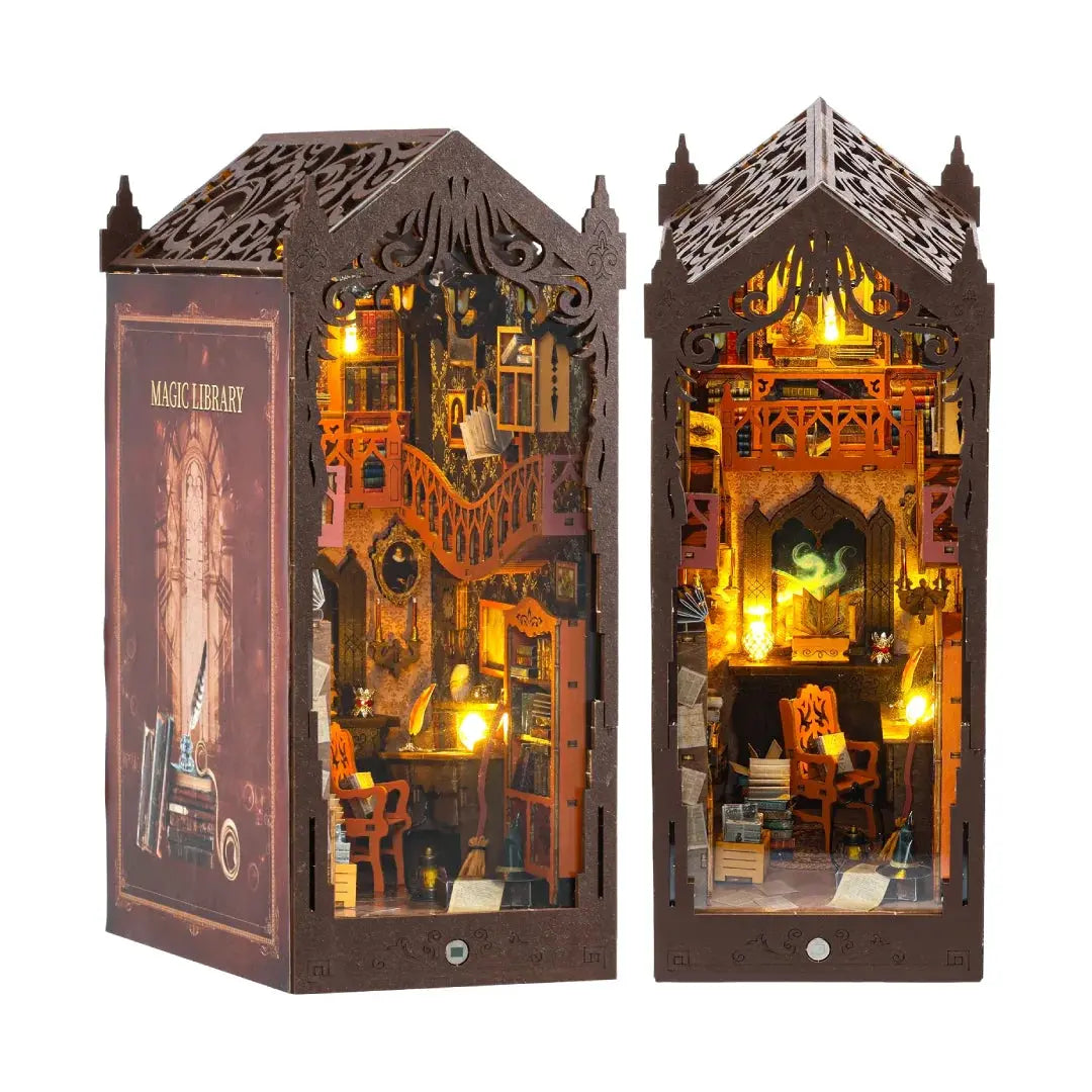 Enchanted Magic Library - Model to assemble