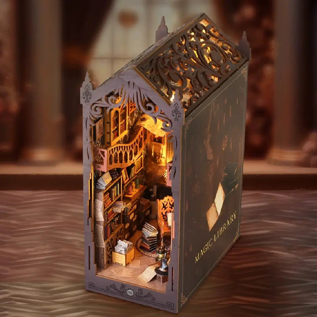 Enchanted Magic Library - Model to assemble