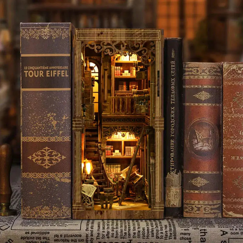 Ancient Book Room DIY Book Nook Model to assemble