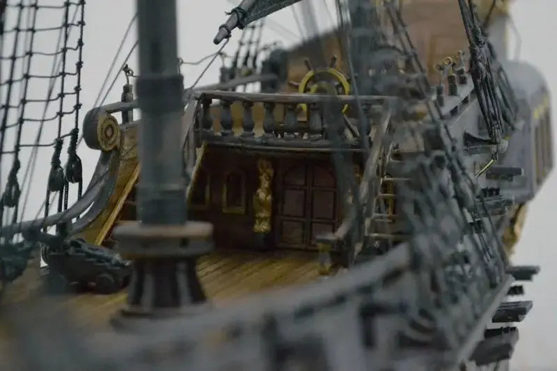 The black Pearl Golden version Metal Model to assemble