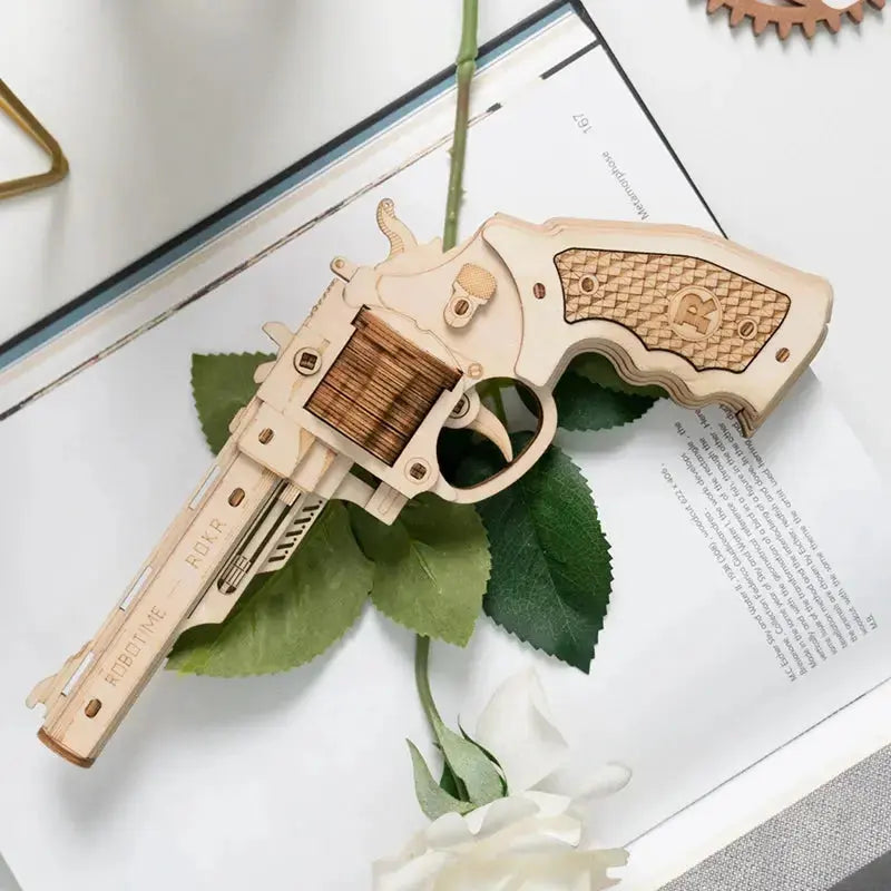 Revolver, Scatter with Rubber Band Bullet Wooden Model Kits - Model to assemble