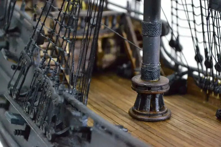 The black Pearl Golden version Metal Model to assemble