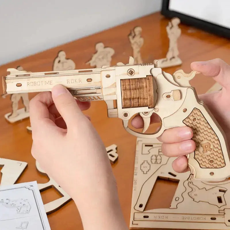 Revolver, Scatter with Rubber Band Bullet Wooden Model Kits - Model to assemble