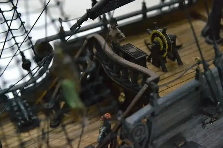 The black Pearl Golden version Metal Model to assemble