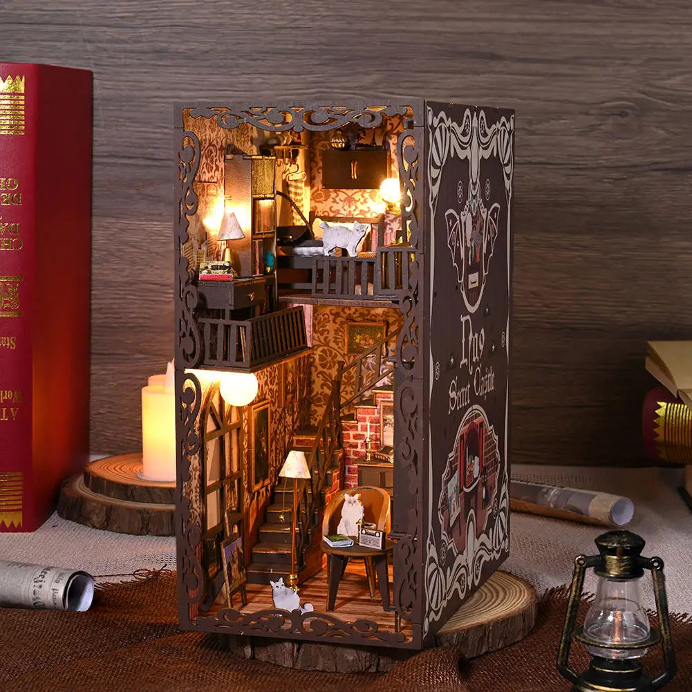 The Cat's Secret Chapel Book Nook – Gothic LED Wooden Bookend Puzzle