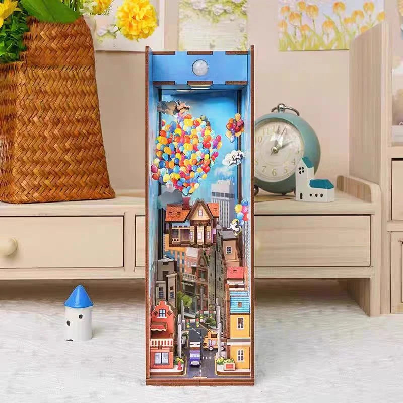 UP Book Nook Figurines Miniature Kits Bookshelf - Model to assemble
