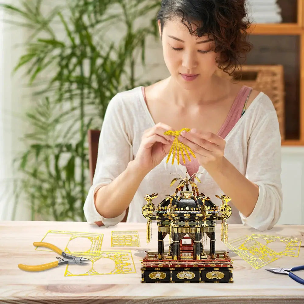 Takamikura Throne 3D Metal Puzzle - Model to assemble