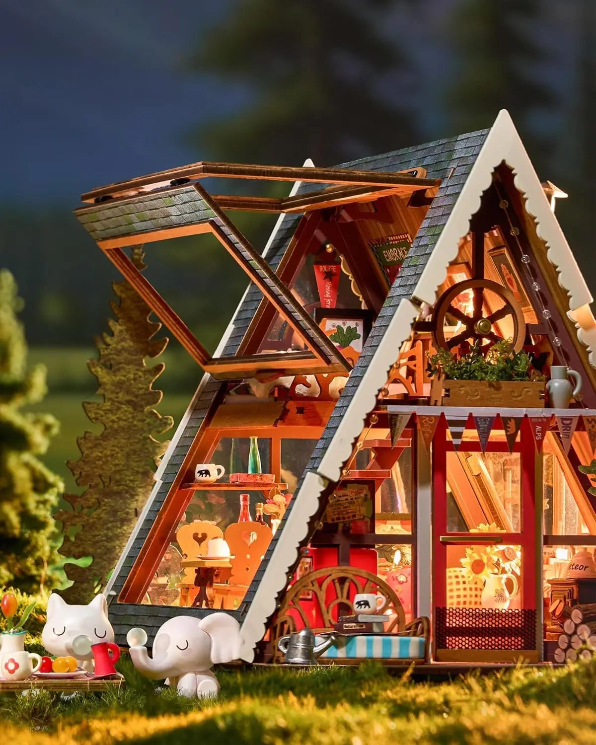 Miniature Frame Cabin with Openable Skylight - Model to assemble