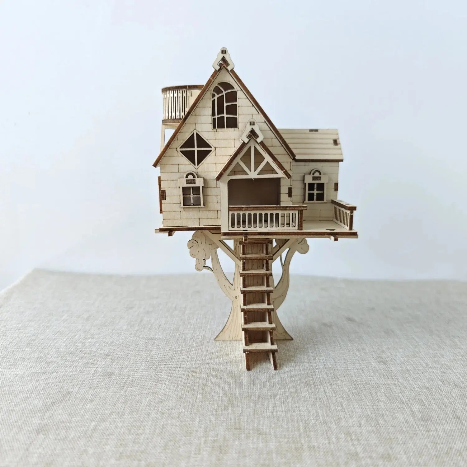 Wooden House 3D Puzzle - Model to assemble