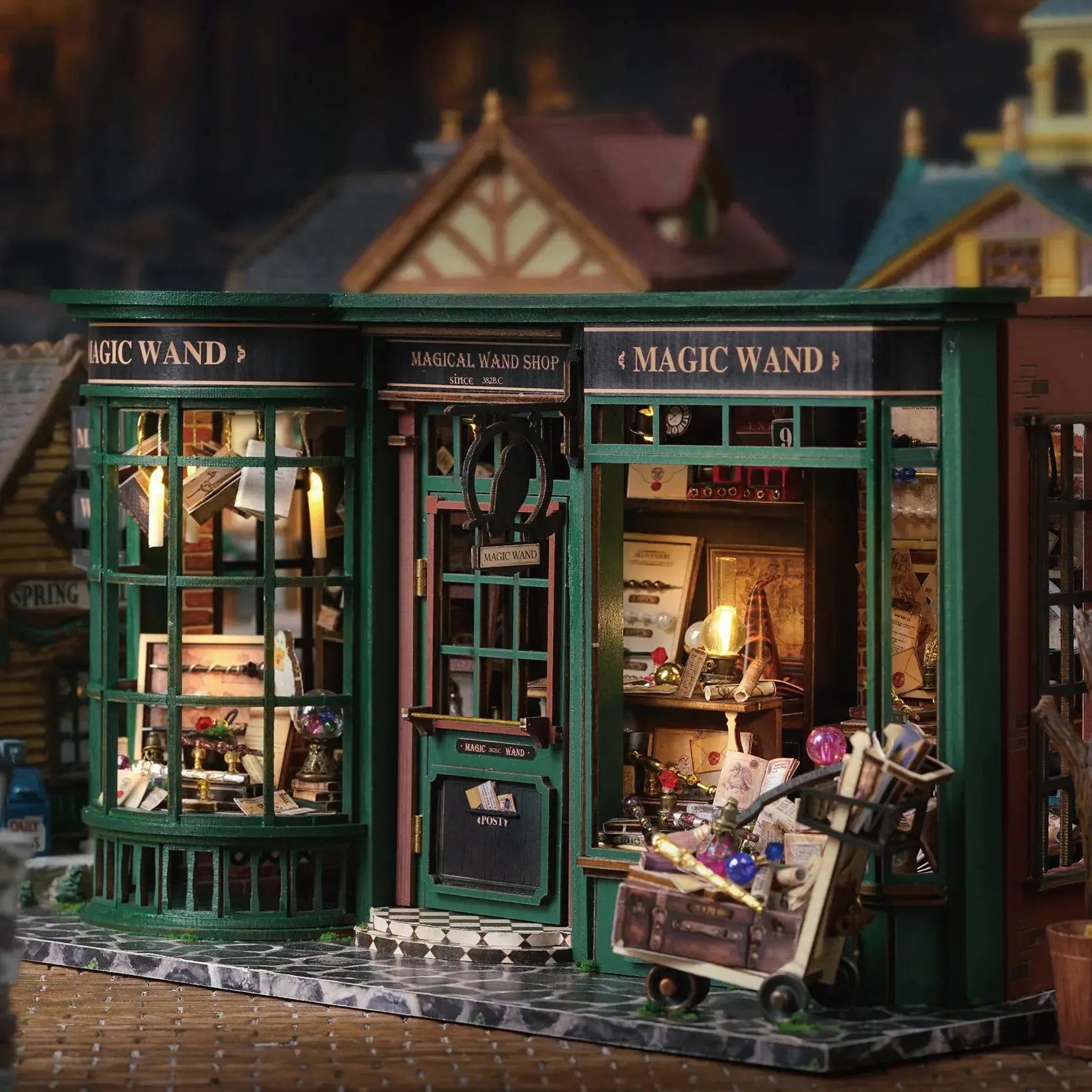 Magic Shop Dollhouse - Model to assemble