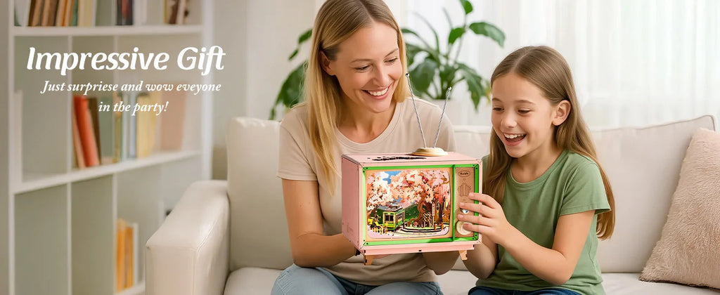 Sakura Dreamy TV Music Box with Light - Model to assemble