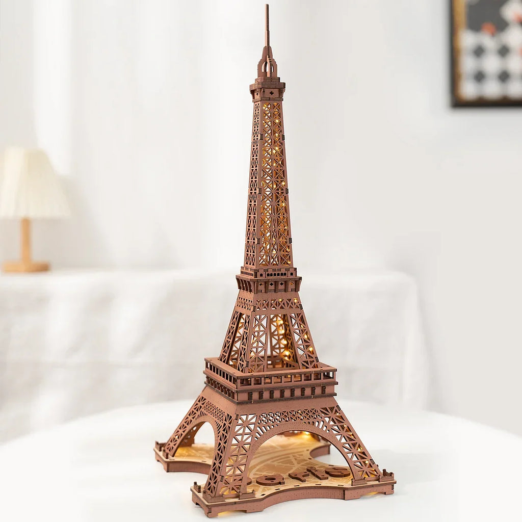 Night of the Eiffel Tower (light string included) - Model to assemble