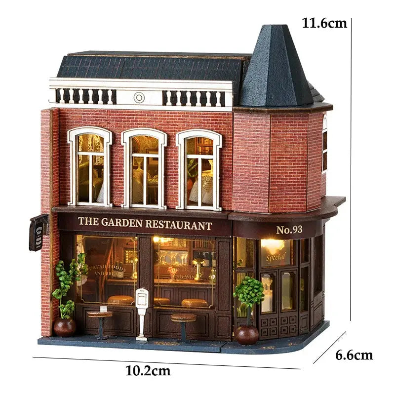 Magnificent Architectural miniature house - Model to assemble