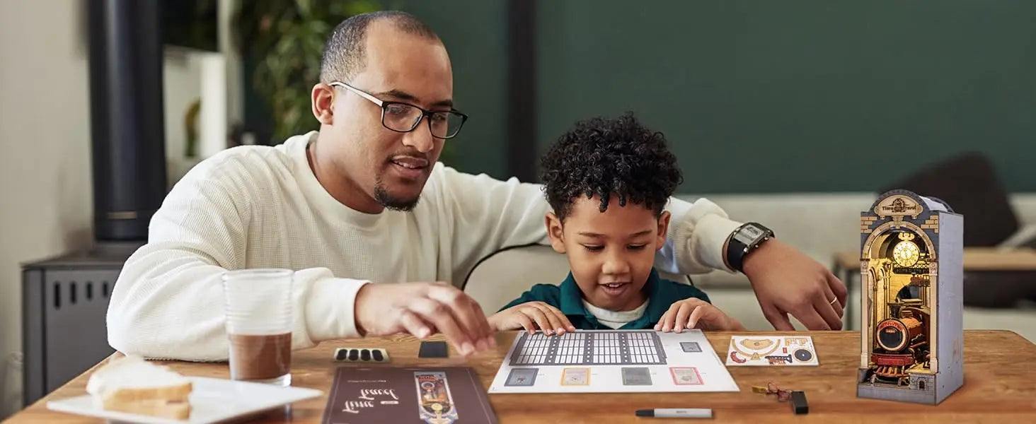 Doll House for Bookshelf - Model to assemble