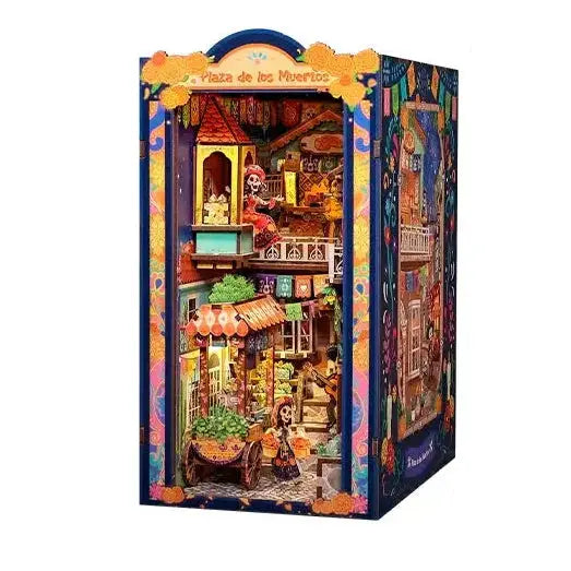 Plaza de los Muertos DIY book nook Model to assemble
