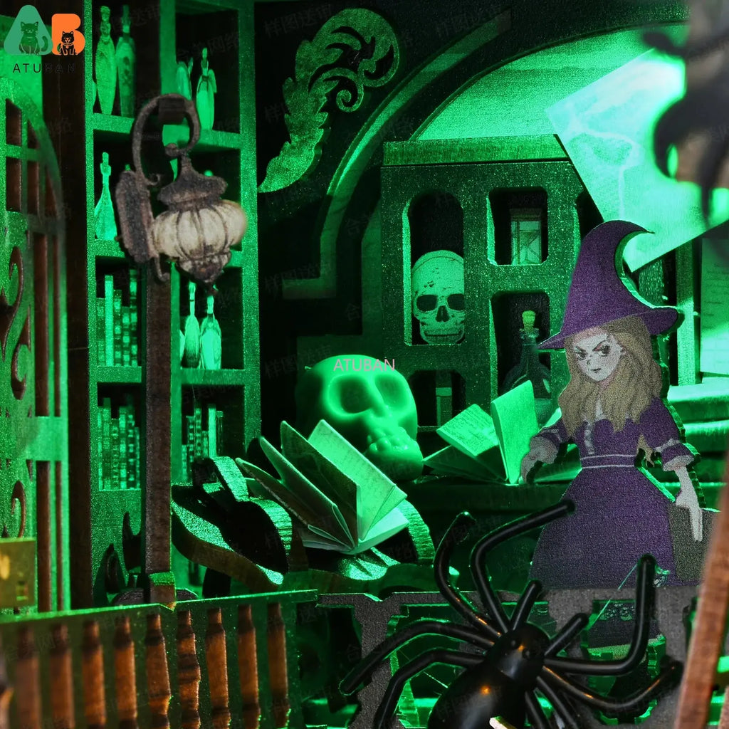 The Master's Dollhouse bookend with LED Light - Model to assemble