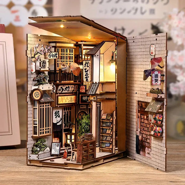 Cat's Alley DIY Miniature House - Model to assemble