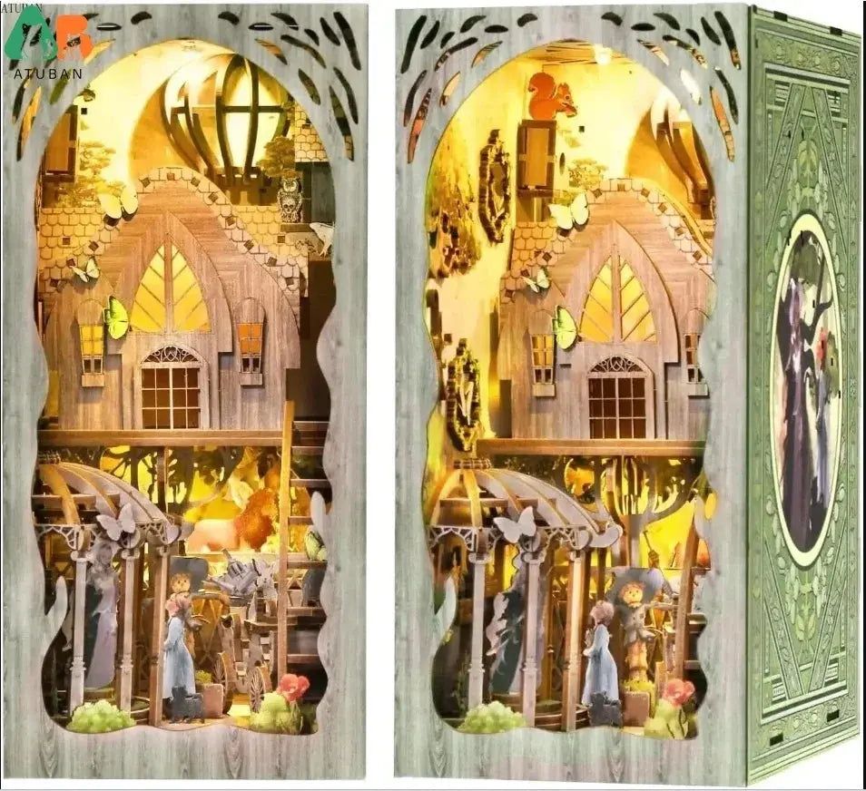 The Master's Dollhouse bookend with LED Light - Model to assemble