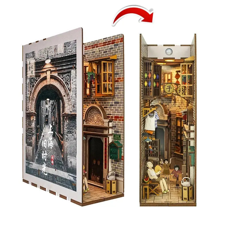 Cherry Blossom Bookends Japanese DollHouse - Model to assemble