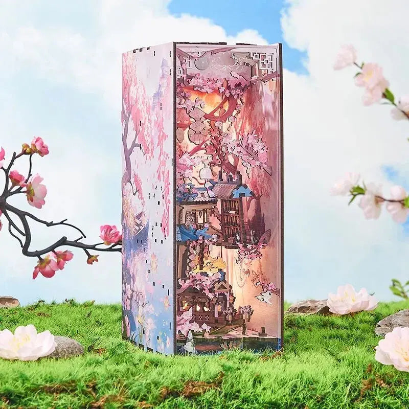 Sakura Book Nook - Model to assemble