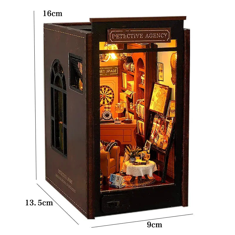 Military Base Bookend - Model to assemble