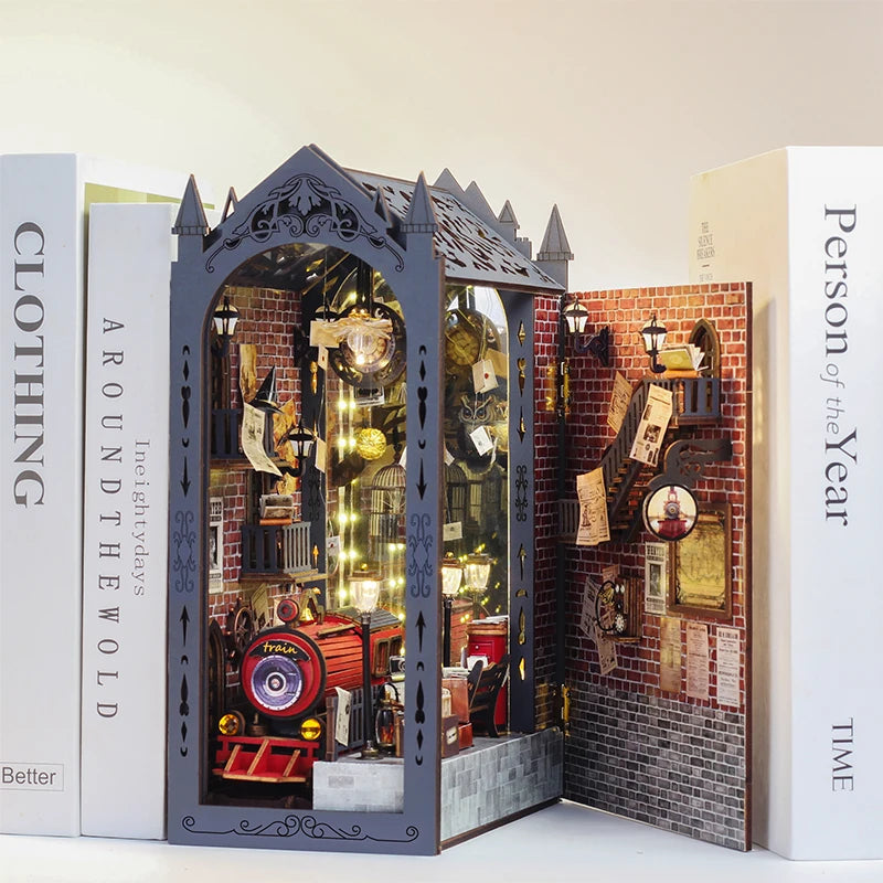 DIY 3D Puzzles Wooden Book Nook Kits Bookend Wooden Doll House Bookshelf Insert Decor Assembly Building Model Toys For Xams Gift Model to assemble