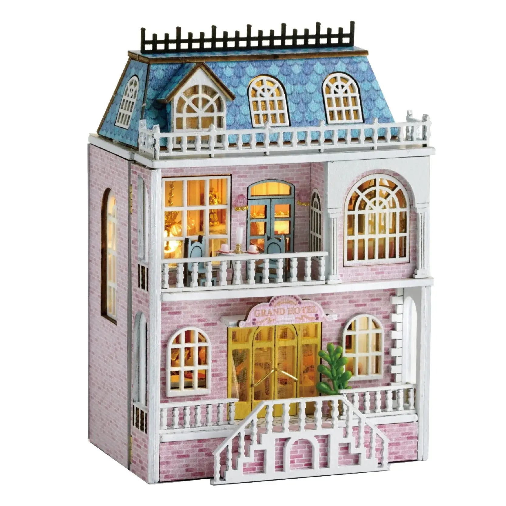 Magnificent Architectural miniature house - Model to assemble