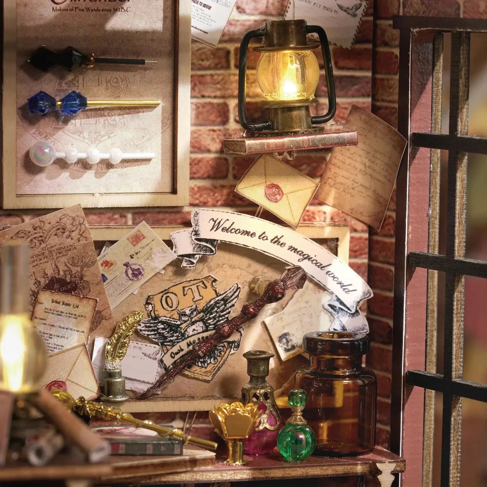 Magic Shop Dollhouse - Model to assemble