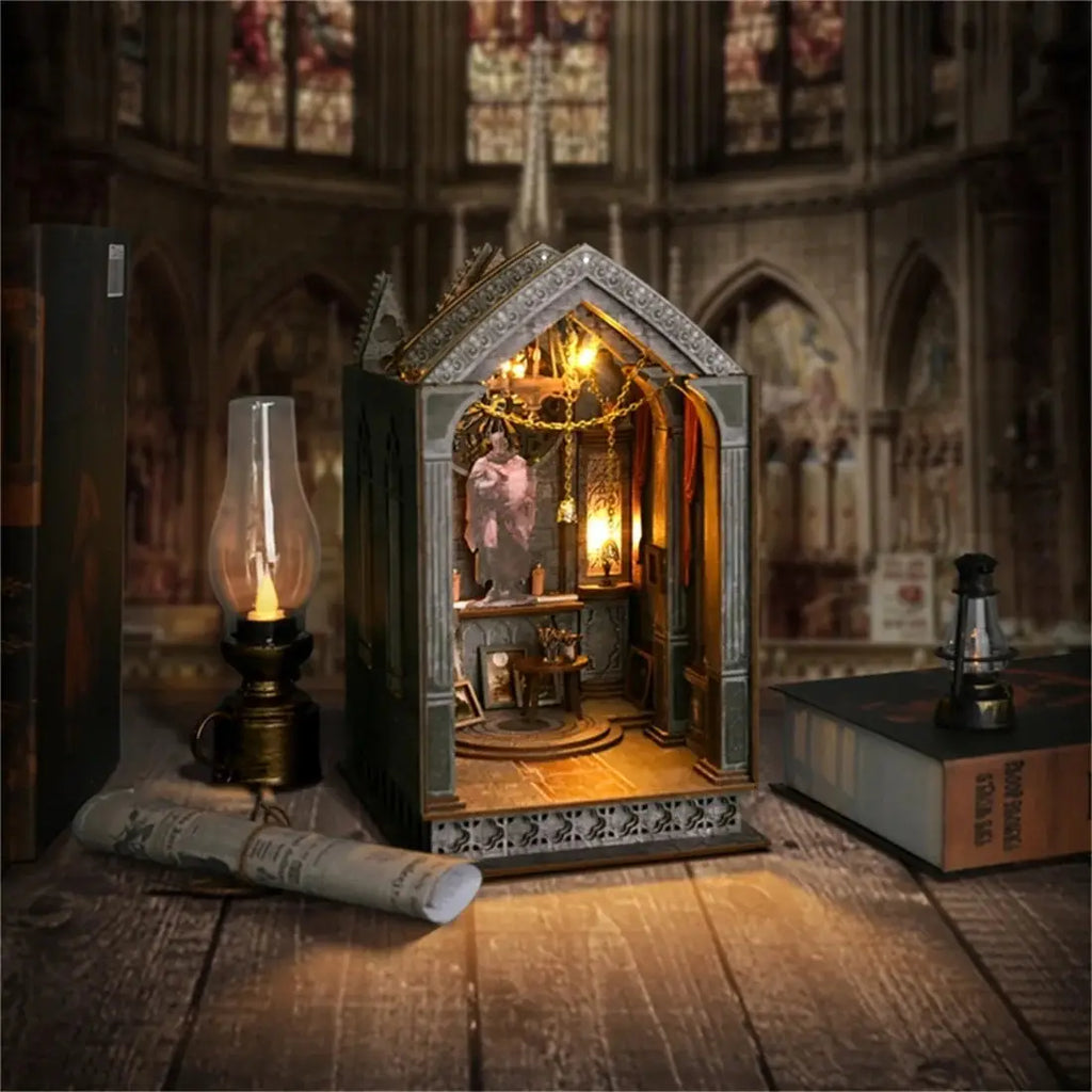 Quiet Night Prayer DIY Book Nook Kit Model to assemble